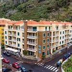 Viveiro's By Galmi Apartman *