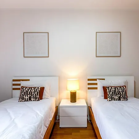 Viveiro's By Galmi Appartement *